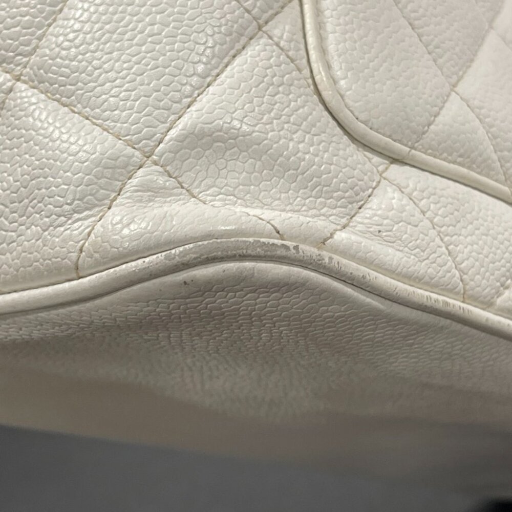 Chanel White Medallion Tote Gold Hardware (JB1027) - Picture 10 of 14